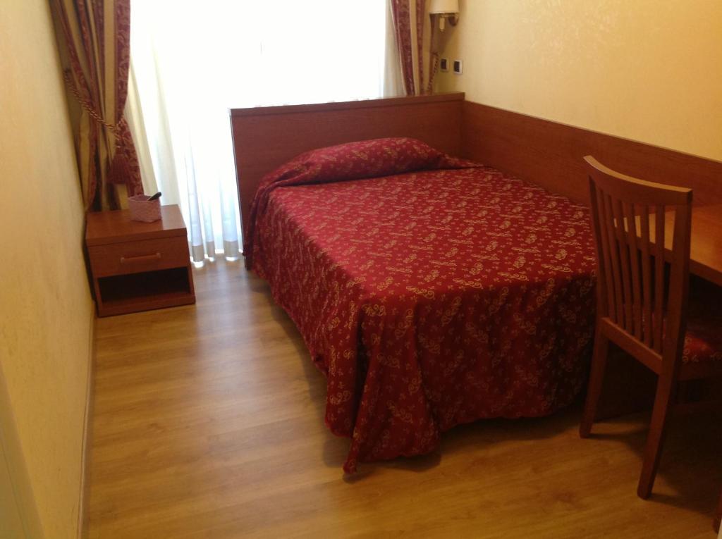 Residenza Fermi Hotel Roma Phòng bức ảnh